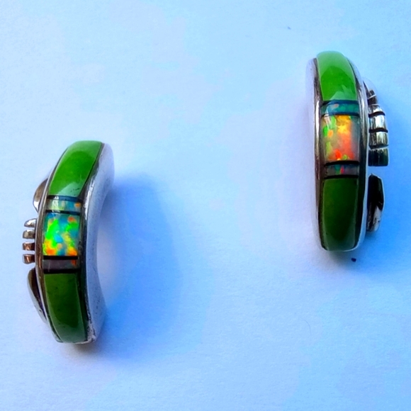 Vintage Charlie Bowie signed earrings with jade and opals - Picture 1 of 5